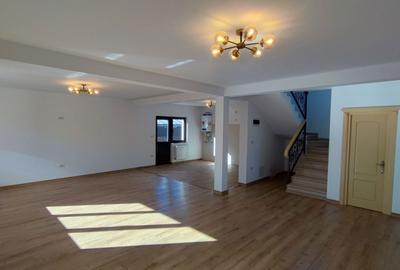 Casă cu 4 camere în Curtești - 7