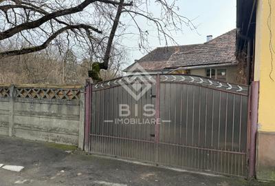 Casă individuală cu 5 camere cu Canalizare în Central - 2