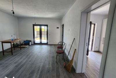 Casă cu 4 camere cu Teren 350 Mp în Hemeiuș - 10