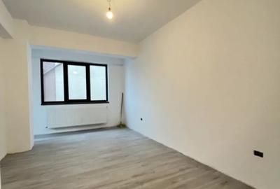 Apartament cu 3 camere decomandat în Energia - 3