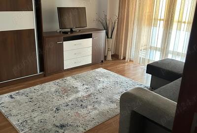 Garosniera 39mp utili, zona Centru Rm.Valcea, E3 din 4, mobilata si utilat+loc de parcare - 1