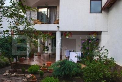 Casă cu 6 camere cu Teren 420 Mp în Central - 3