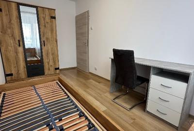 Apartament cu 3 camere semidecomandat, mobilat în Podu Roș - 3