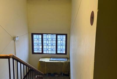 Apartament cu 3 camere în Săsar - 12