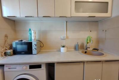 Apartament cu 3 camere decomandat în Central - 2