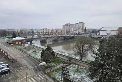 Apartament cu 2 camere decomandat în Central - 4