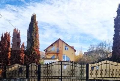 Vila de vanzare, 156 mp — zona Centrala Pucioasa - 1