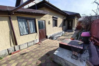 Casă cu 2 camere cu Teren 200 Mp în Central