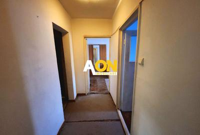 Apartament cu 3 camere decomandat, mobilat în Cetate - 10