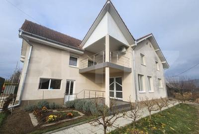 Casa individuala cu 4 camere,184 mp utili,2000 mp teren,Aiud