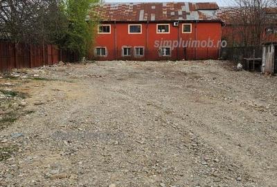 Spațiu comercial, în Uverturii - 2