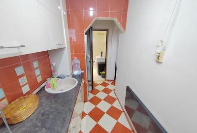 Titan Metrou 1 Decembrie - 8