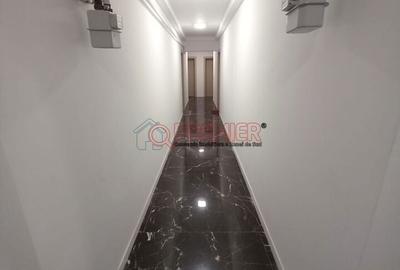 Apartament cu 3 camere decomandat în Apărătorii Patriei - 5