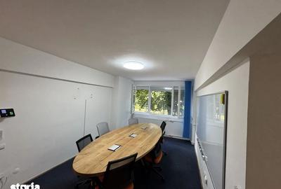 Spațiu comercial, de 47 mp, în Titan - 1