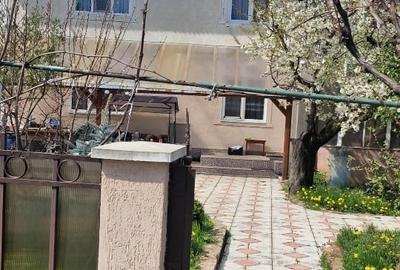 Casă individuală cu 5 camere cu Teren 5000 Mp în Miroslovești - 2