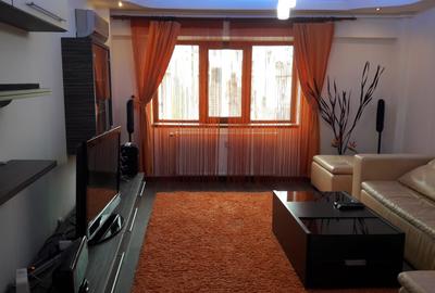 ULTRACENTRAL - 2cam, 1A, dec, et2. bl.dupa'90 - 102000 euro - 3