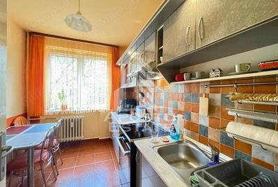 Apartament 3 camere - Zona Podgoria, Lic. Informatica - 8