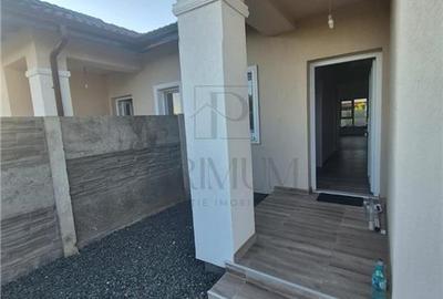 Duplex cu 3 camere cu Canalizare în Moșnița Nouă - 2