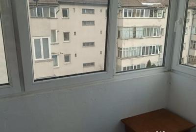 Apartament cu 4 camere decomandat în Sud - 1