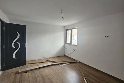 Casă cu 4 camere decomandat cu Teren 152 Mp în Cantemir - 1
