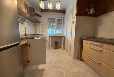 OCAZIE Apartament spatios, 3 camere, etaj 2 - zona Girocului - 4