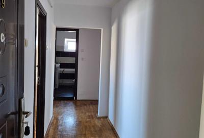 Apartament cu 2 camere decomandat în Central - 1