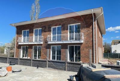 DE VANZARE Vila tip Quadruplex OTOPENI - 11