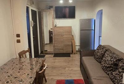 Apartament cu 2 camere decomandat în 1 Mai