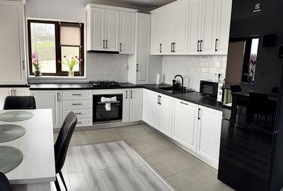 Apartament cu 3 camere decomandat în Central - 4