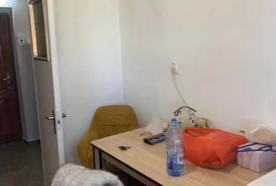 Apartament cu 2 camere decomandat, mobilat în Calea București