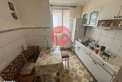 Apartament cu 3 camere decomandat în Central - 8