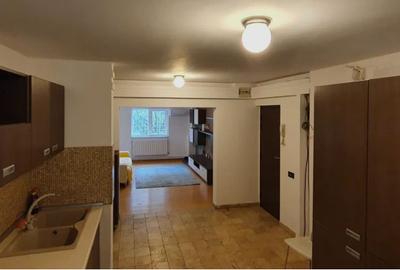 Apartament cu 3 camere decomandat, mobilat în Sebastian - 5