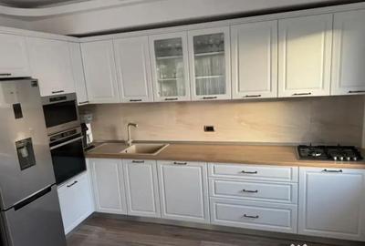 Apartament cu 4 camere decomandat, mobilat în Tractorul - 9