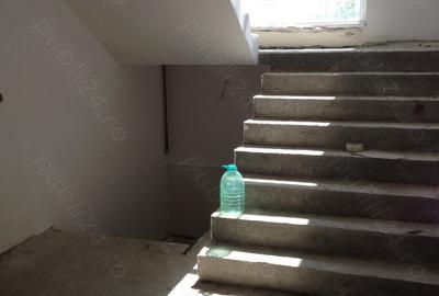 Casă cu 5 camere cu Teren 1400 Mp în Berceni - 8
