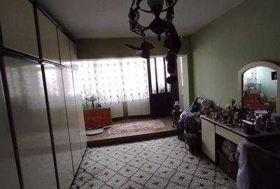 ULTRACENTRAL, VILA P+1 - 5