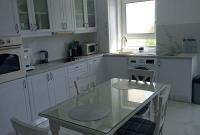 Apartament cu 3 camere decomandat în Exterior Vest - 2