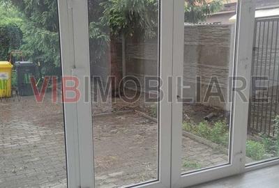 Casă cu 6 camere cu Teren 250 Mp în Mehala - 9