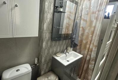 Apartament cu 2 camere decomandat în Micro 19