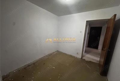 Apartament cu 3 camere semidecomandat în Tei - 12