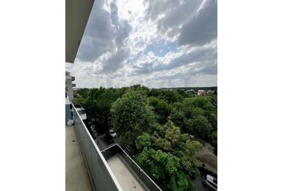 REA1020164 Vanzare apartament 4 camere Sisesti - 12