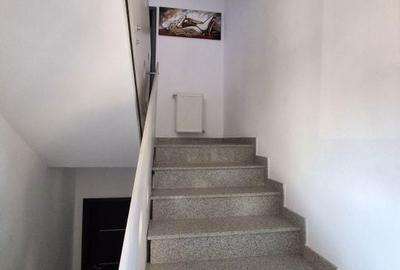 Apartament cu 3 camere în Ana Ipătescu - 1