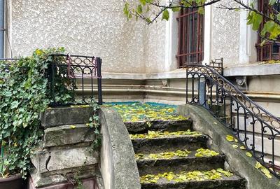 De Vanzare Vila Interbelica, 8-10 Camere, Romana - Zodiac - 36