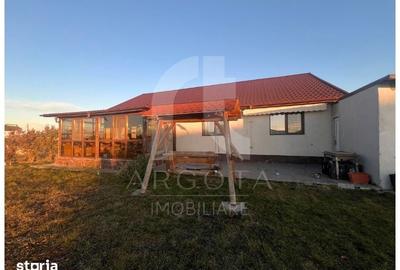 Casă cu 4 camere cu Teren 1000 Mp în Costești - 2