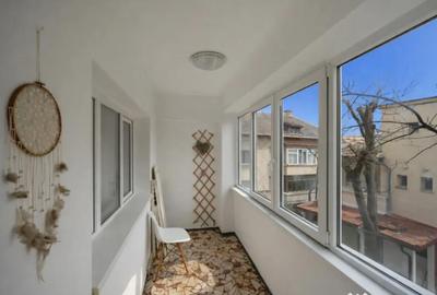 Apartament cu 3 camere decomandat, mobilat în Beller - 8