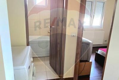 Apartament cu 3 camere în Central - 10
