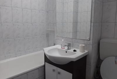 Garsonieră decomandată, mobilată în Titan - 12