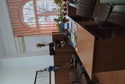 Ofer spre inchiriere spa?iu comercial de 35mp in zona Tomis 3,Constan?a - 4