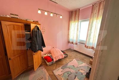 Apartament cu 3 camere spatios, 64 mp, pret excelent, central – 1 Decembrie - 2