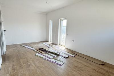 Duplex cu 4 camere cu Canalizare în Chinteni - 5