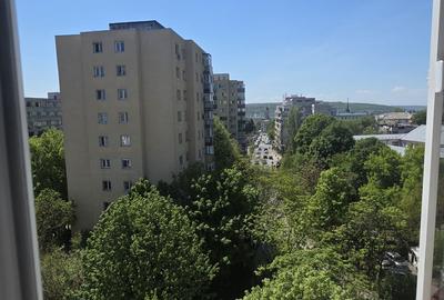 Apartament cu 2 camere decomandat în Liteni - 1